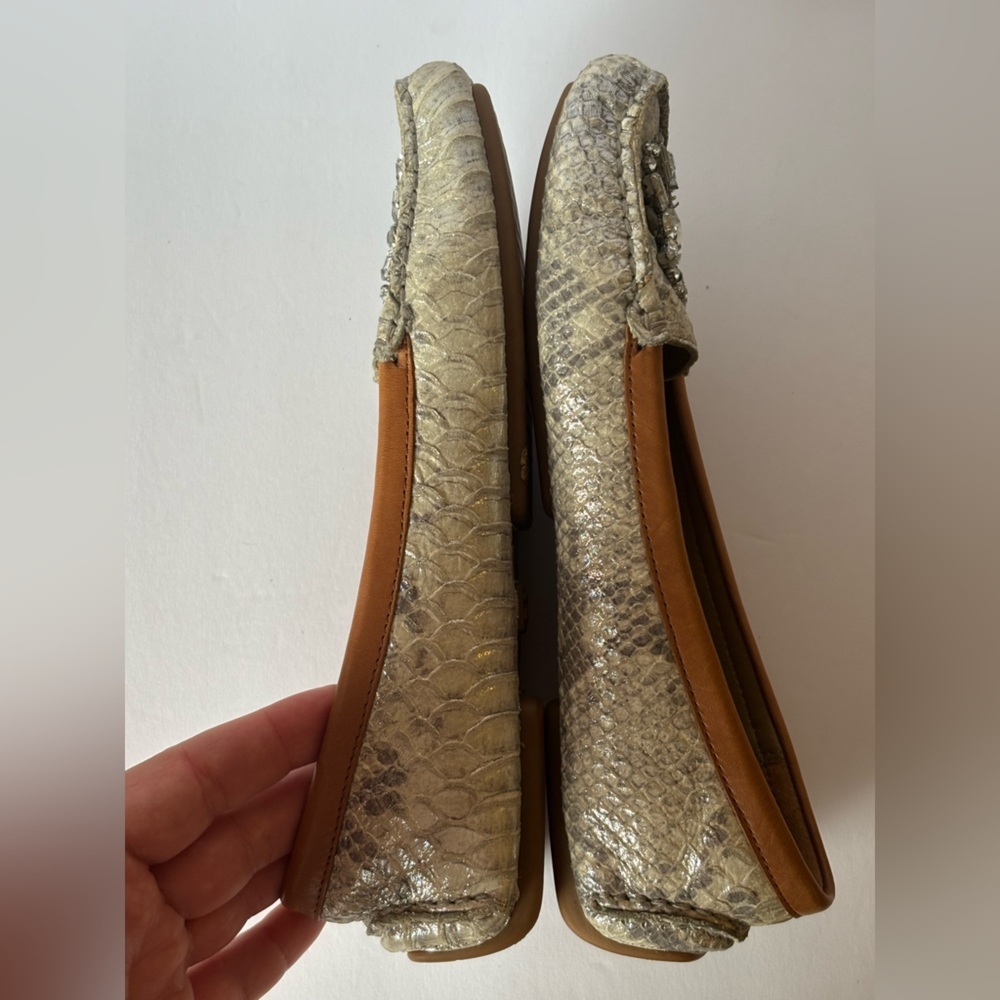 Donald J Pliner Mystic Beaded Flats Size 6M Snakeskin Embellished Loafers - Picture 6 of 10